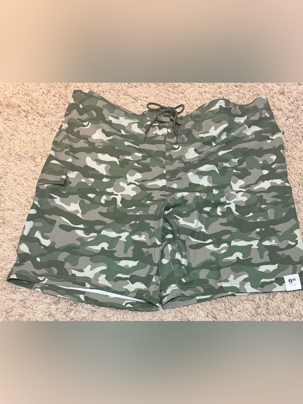 George Above The Knee Camo Swim Shorts Size: 3XL (48-50)
